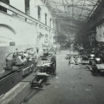 Interno di un'officina, 1947 (ASTo, Sezioni Riunite, Società Nazionale delle Officine di Savigliano, Foto) Interno di un'officina, 1947 (ASTo, Sezioni Riunite, Società Nazionale delle Officine di Savigliano, Foto)