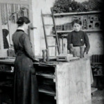 Reparto fonderia bronzo. 1915-1916 (ASTo, Sezioni Riunite, Società Nazionale delle Officine di Savigliano, Foto) Reparto fonderia bronzo. 1915-1916 (ASTo, Sezioni Riunite, Società Nazionale delle Officine di Savigliano, Foto)
