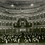 La sala del Teatro in una foto che è stata datata 8 febbraio 1936, la sera prima dell’incendio del Regio. Archivio Storico del Teatro Regio
